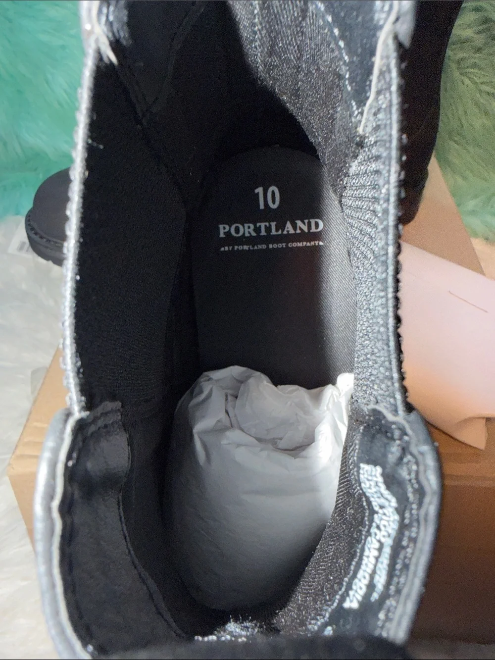 NIB Portland Men's Black Chelsea Boots - Classic Slip-On Ankle Boot size 10.